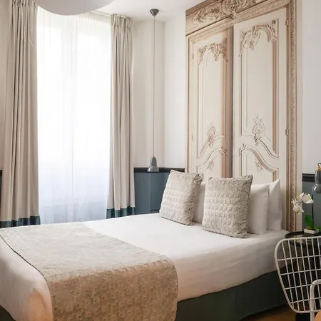 Malte - Astotel 4* Parijs