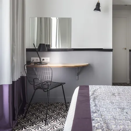 Malte - Astotel 4* Paris