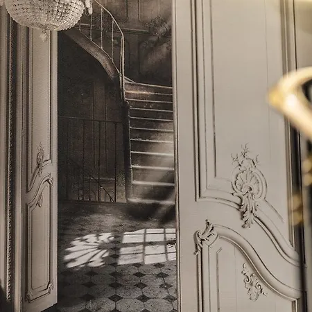 マルト アストテル ホテル 4*